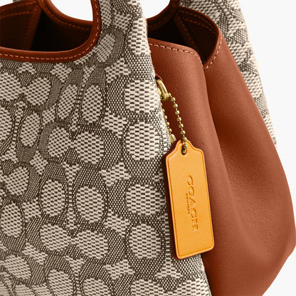 Lana Shoulder Bag 23
